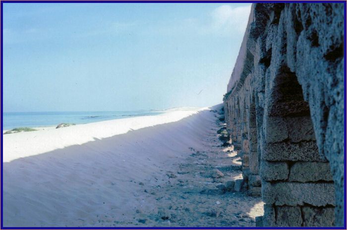 Looking down the aqueduct from beside it